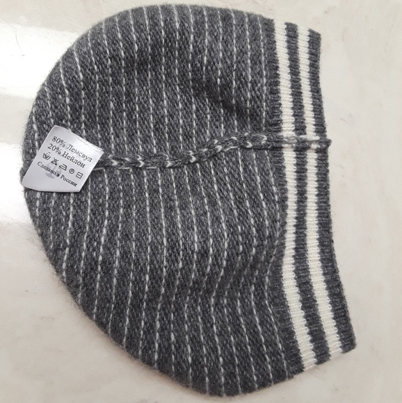 Lambs Wool Hat - Picture 2 of 2